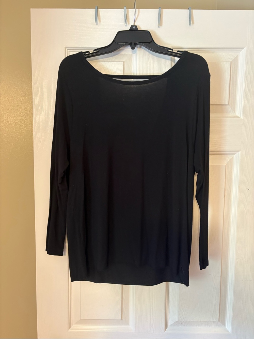 PINK Victoria's Secret Black Open Back Long-Sleeve Scoop-Neck Top